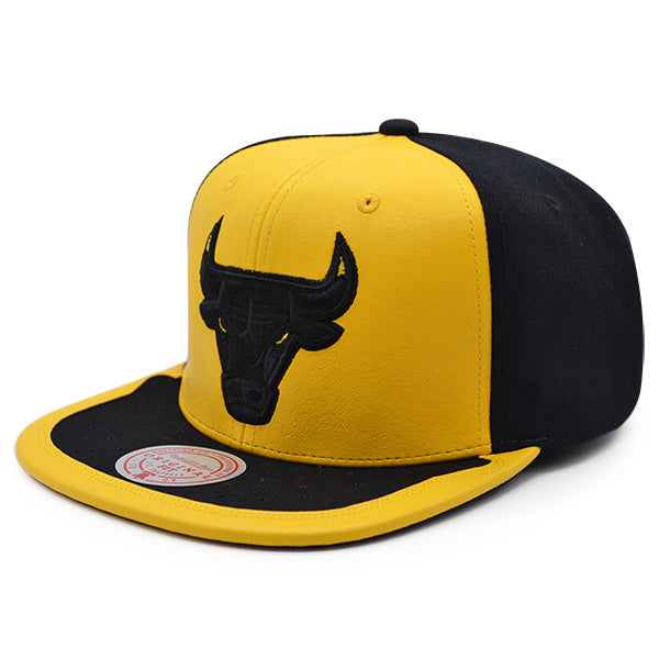 Men's Mitchell & Ness Yellow/Black Chicago Bulls Day One Snapback Hat