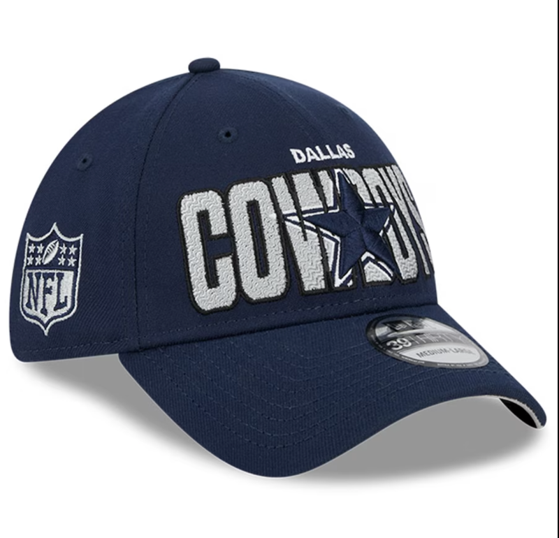 Dallas Cowboys New Era 2023 Salute To Service 39THIRTY Flex Hat