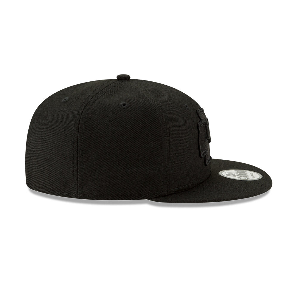 Kansas City Chiefs New Era BLACKOUT 9Fifty Snapback Hat - Black/Black