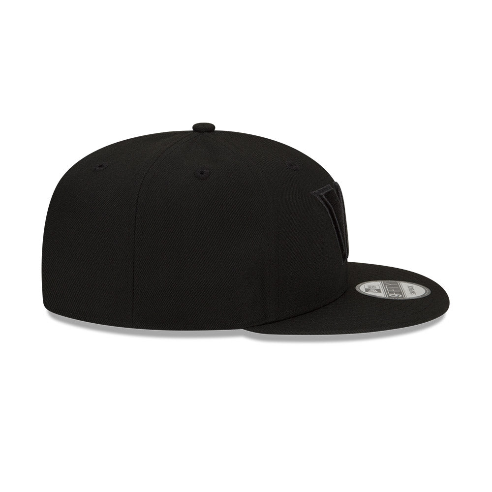 Washington Commanders New Era BLACKOUT 9Fifty Snapback Hat - Black/Black