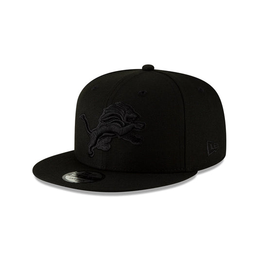 Detroit Lions New Era BLACKOUT 9Fifty Snapback Hat - Black/Black