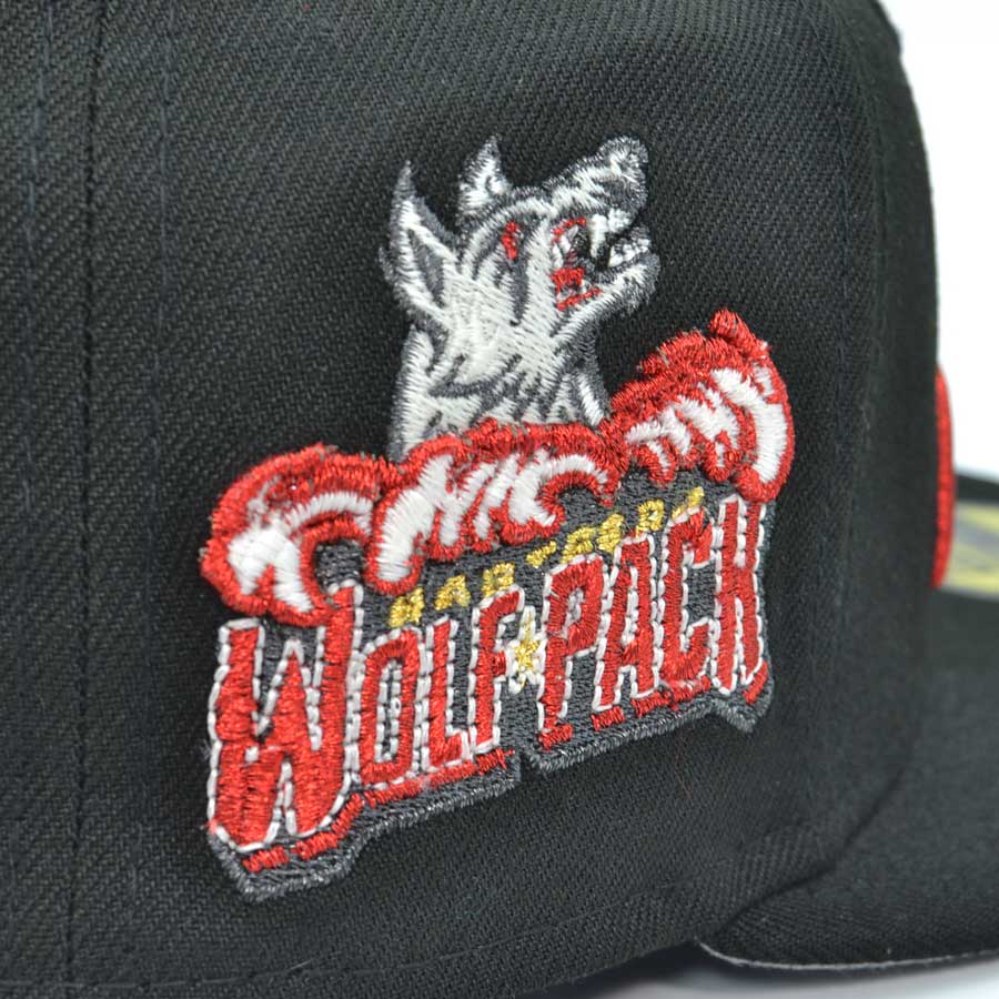 Hartford Wolfpack "HOWLING" AHL Exclusive New Era 59Fifty Fitted Hat - Black