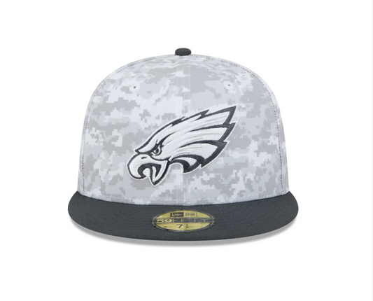 Philadelphia Eagles New Era 2024 Salute To Service 59FIFTY Fitted Hat - Chrome/Graphite