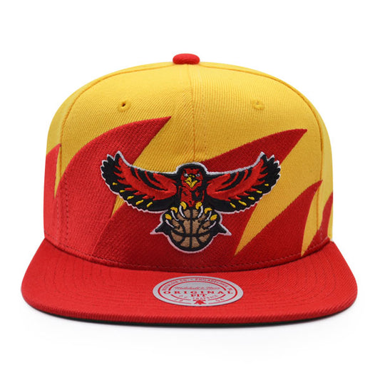 Atlanta Hawks NBA Mitchell & Ness SHARKTOOTH Snapback Hat - Red/Yellow