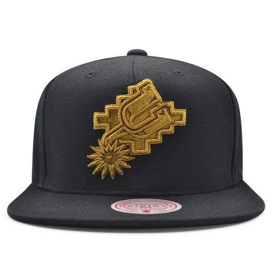 San Antonio Spurs HWC Mitchell & Ness TRUE LUCK Snapback Hat - Black/Brick Gold