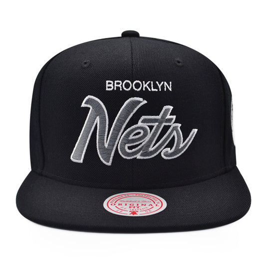 Brooklyn Nets Mitchell & Ness TEAM SCRIPT Snapback Hat - Black/Gray